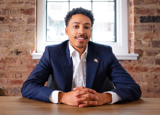 Tre Perry CEO | In and Out Flooring